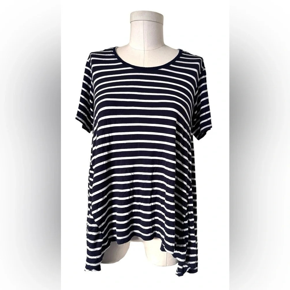 Swingy stripe knit trapeze top - Dahlya - Stitchfix -navy and white - Picture 2 of 8